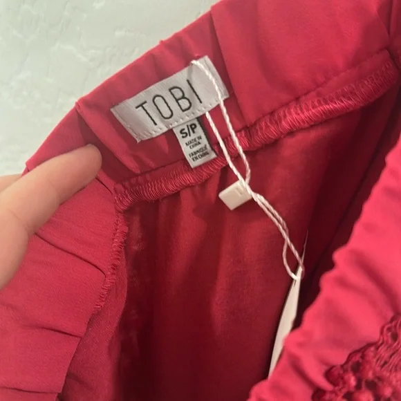 TOBI NWT women’s skirt mini size small pink lace S/P‎ lace bright Barbie core - Picture 4 of 6